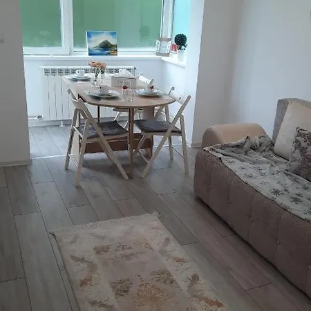 Marydeea Apartman *